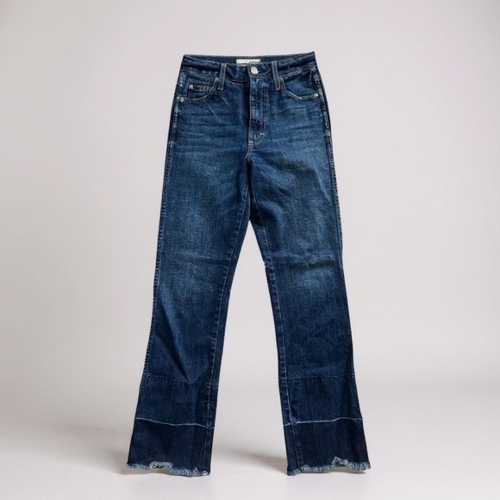 AMO Bella High Rise Straight Leg Shades of Blue Jeans